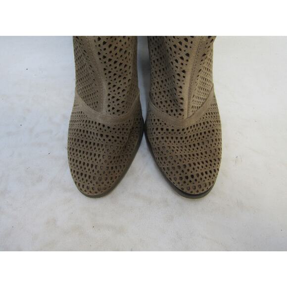 Vince Camuto Womens Size 10 M Brown Suede Zip Ankle Fashion Boots Bootie - Picture 6 of 11